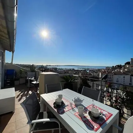 Apartment Avec Terrasse Vue Cannes